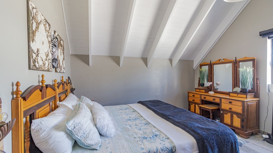 10 Bedroom Property for Sale in Jacobsbaai Western Cape